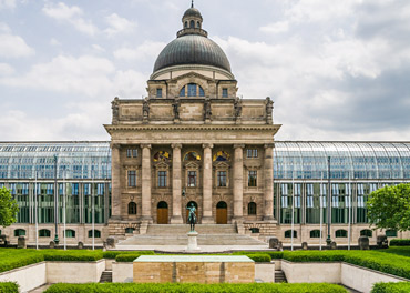Das Bild zeigt des Bayerische Umweltministerium
